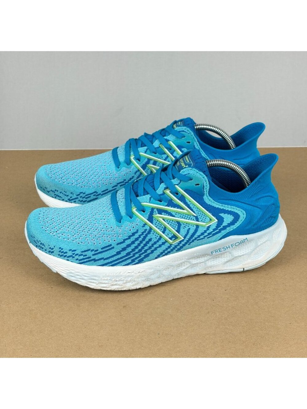 New Balance Fresh Foam 1080 Athletic Running Shoes Womens 9.5 Blue Breathable